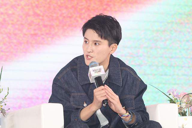 亚洲午夜小视频